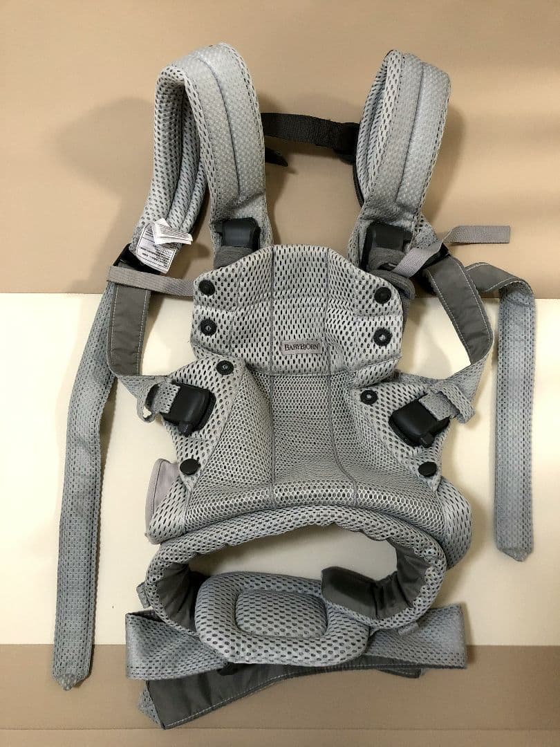BABYBJÖRN ベビービョルン　抱っこ紐　ハーモニー グレー