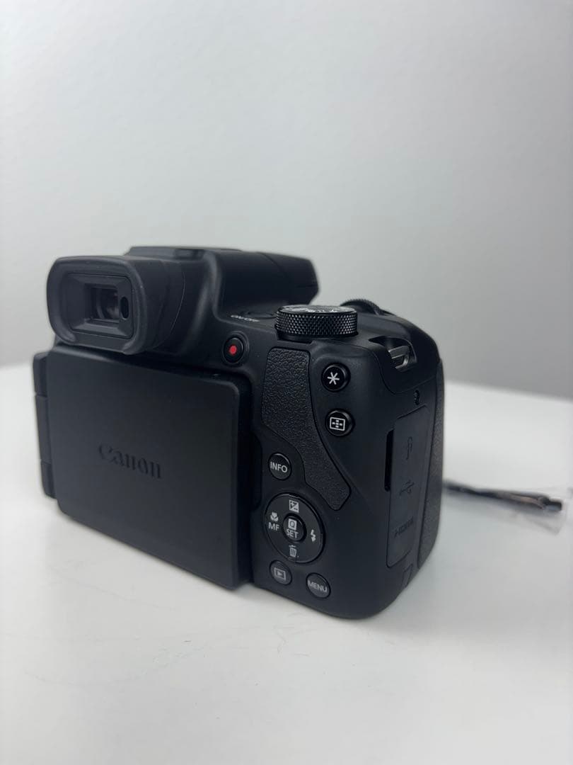 【新品展示品】Canon PowerShot SX70HS 本体　付属品あり