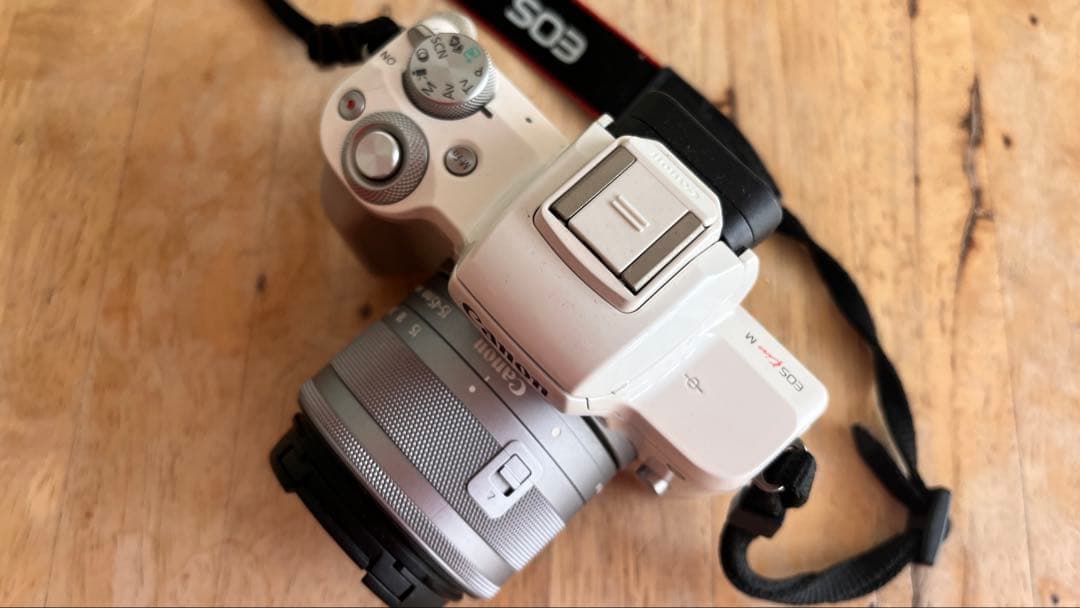 Canon EOS M200 ホワイト