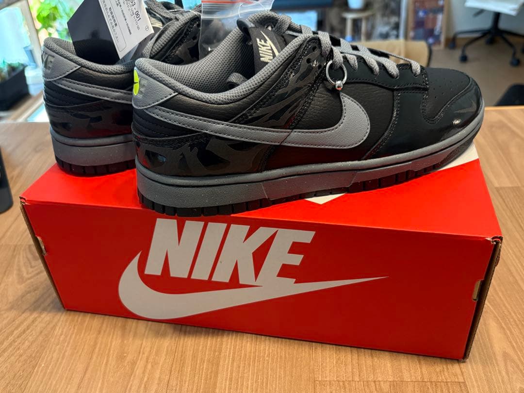 靴 Nike Dunk Low Retro Berlin