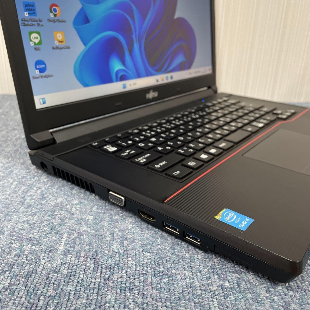 富士通　ノートパソコン　Windows11オフィス付き　爆速SSD搭載