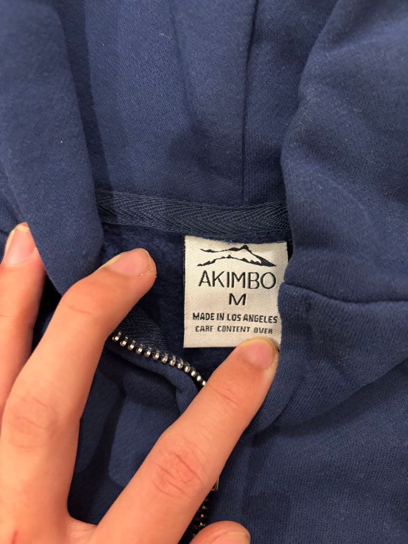 AKIMBO ネイビー パーカー Mサイズ