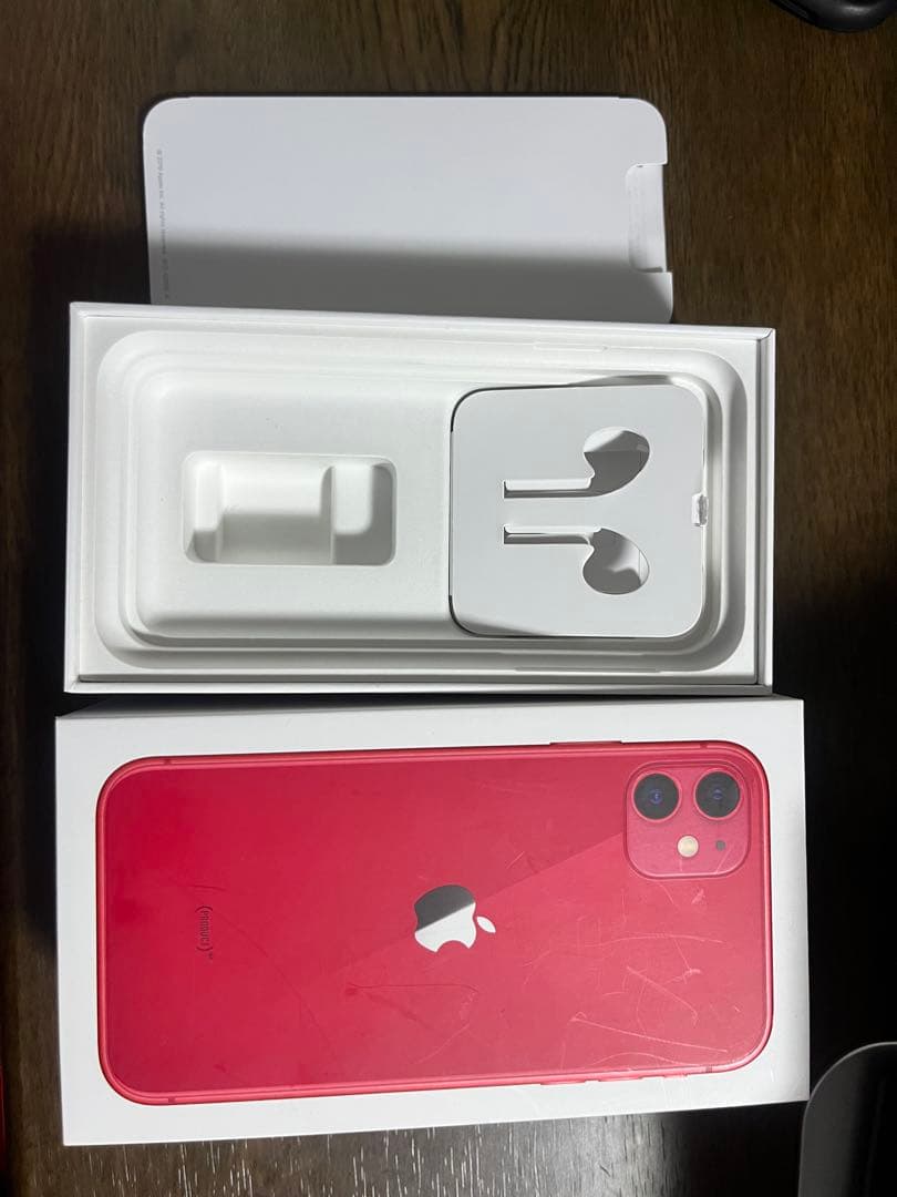 Apple iPhone 11 赤　simフリー
