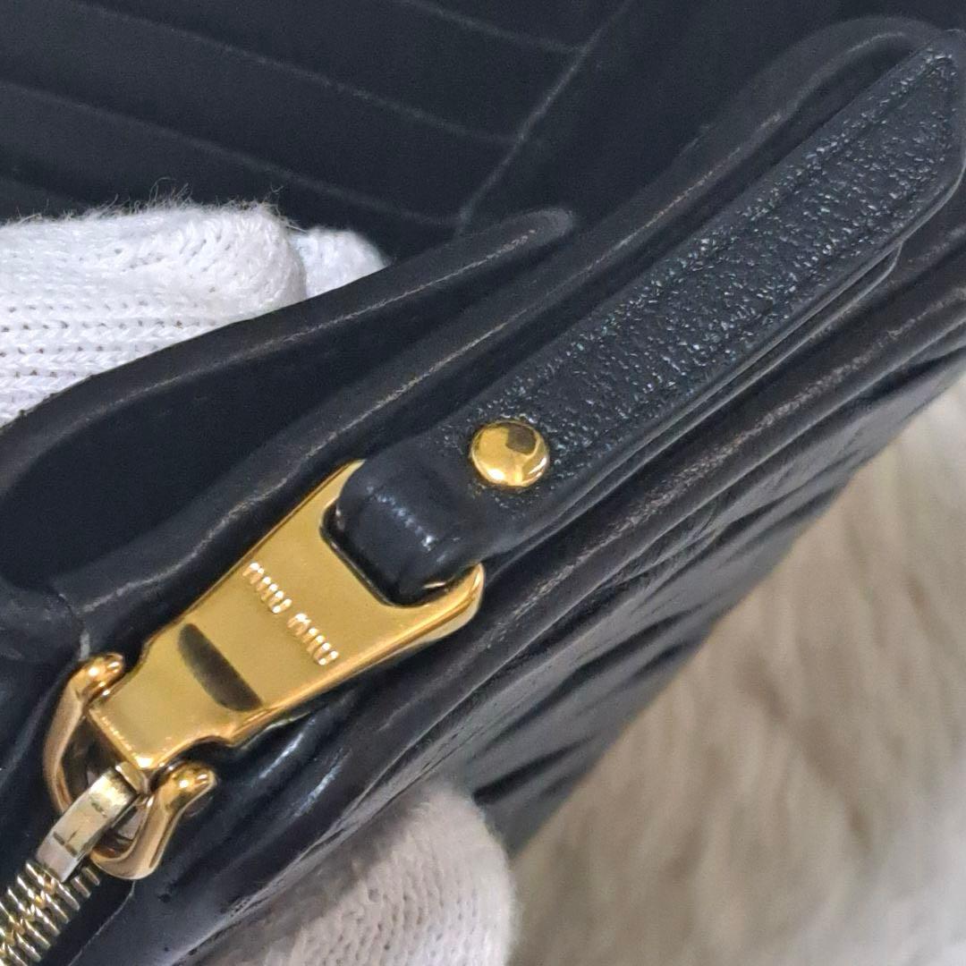 ✨極美品　箱あり✨ミュウミュウ　三つ折り　マトラッセ　キルティング　レザー