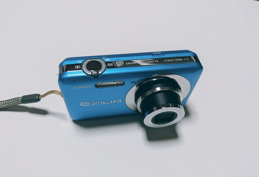 デジタルカメラ CASIO EXILIM ex-z800