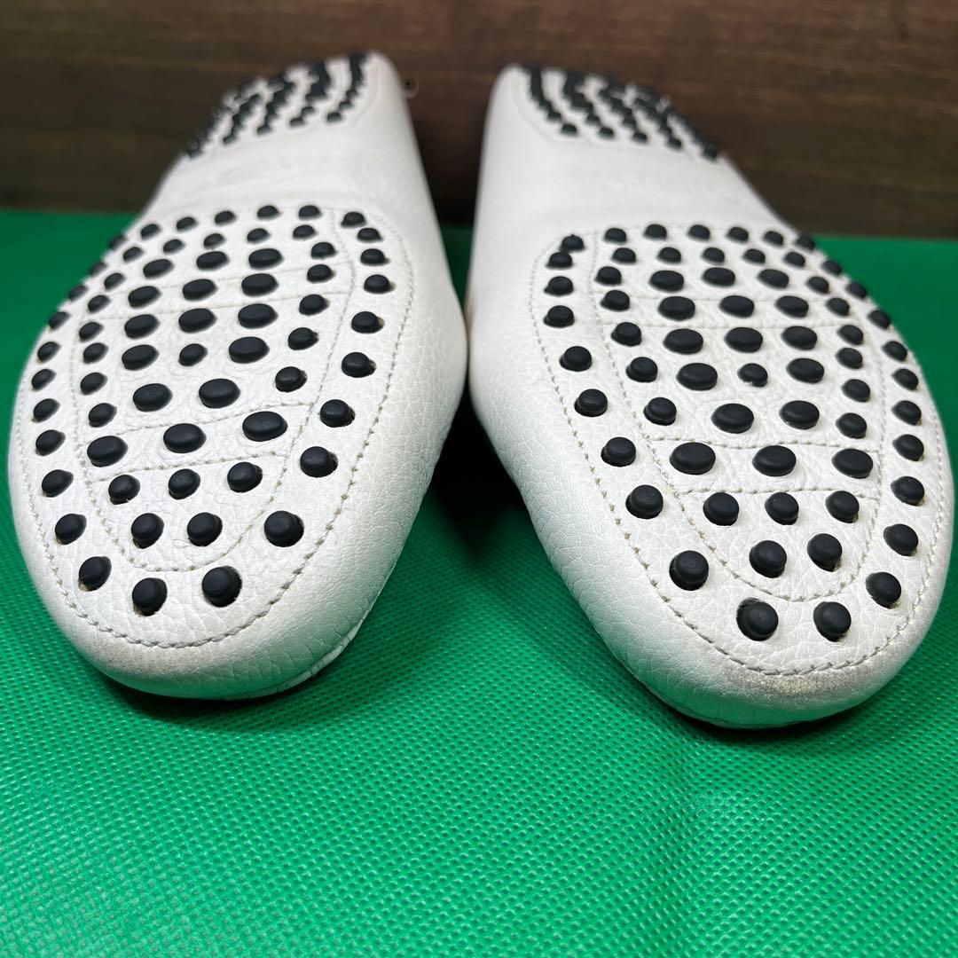 TOD'S ホワイトレザー ローファー 25.5cm