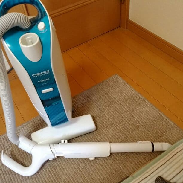中古　サイクロン掃除機