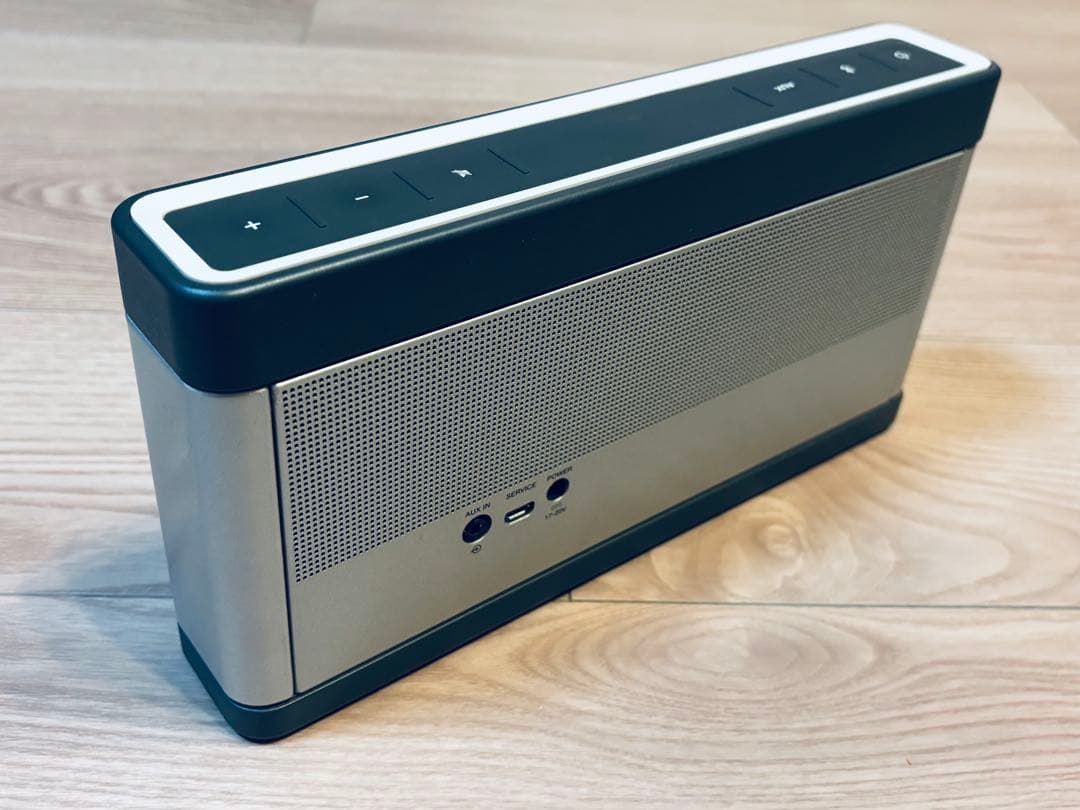 ￼ BOSE SoundLink Bluetooth speaker III
