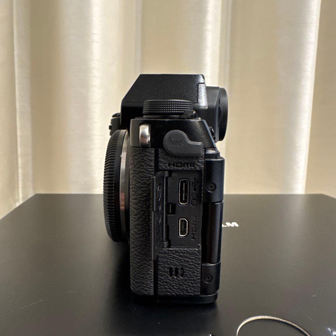 FUJIFILM X-S10 ブラック ボディ