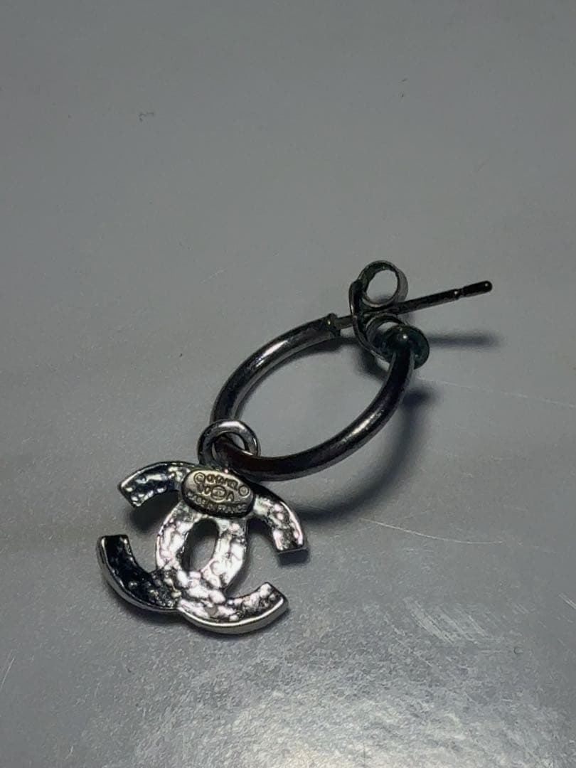 注)片方のみの販売です！ ぶら下がり CHANEL シャネル　ピアス　シルバー