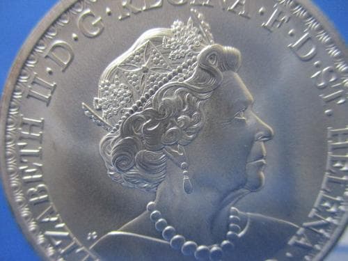 セントヘレナ ウナとライオン1ポンド銀貨☆2022年／未使用／エリザベス女王／