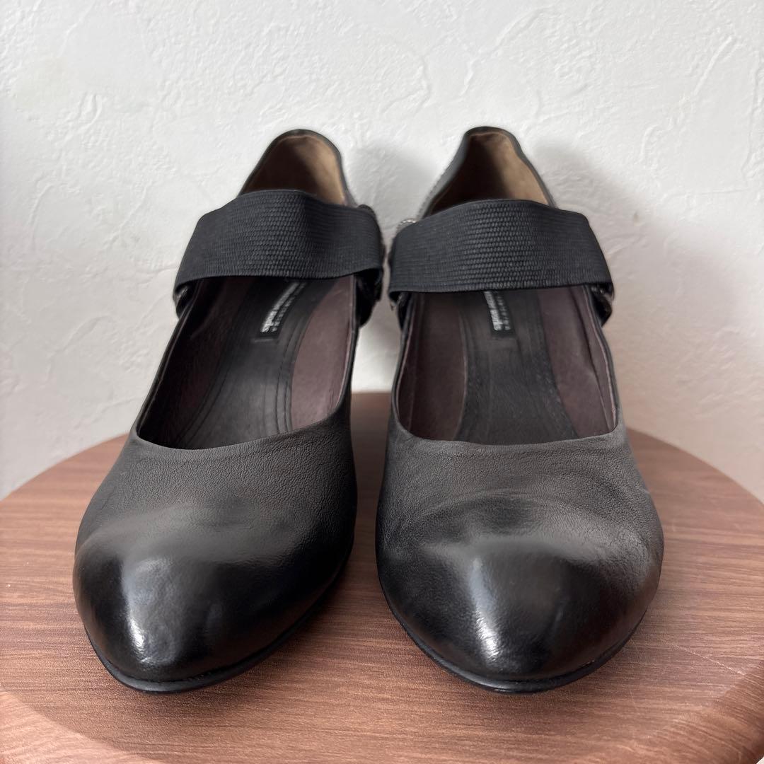 RABOKIGOSHI works ラボキゴシ ゴムベルトパンプス 25.5 黒