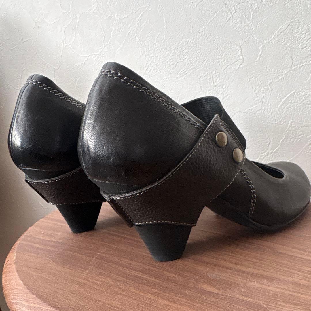 RABOKIGOSHI works ラボキゴシ ゴムベルトパンプス 25.5 黒