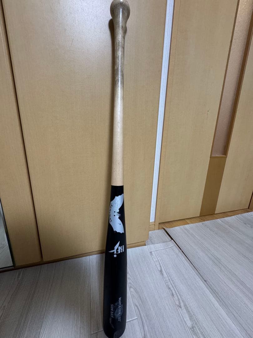 サムバット　硬式バット 木製 黒/白