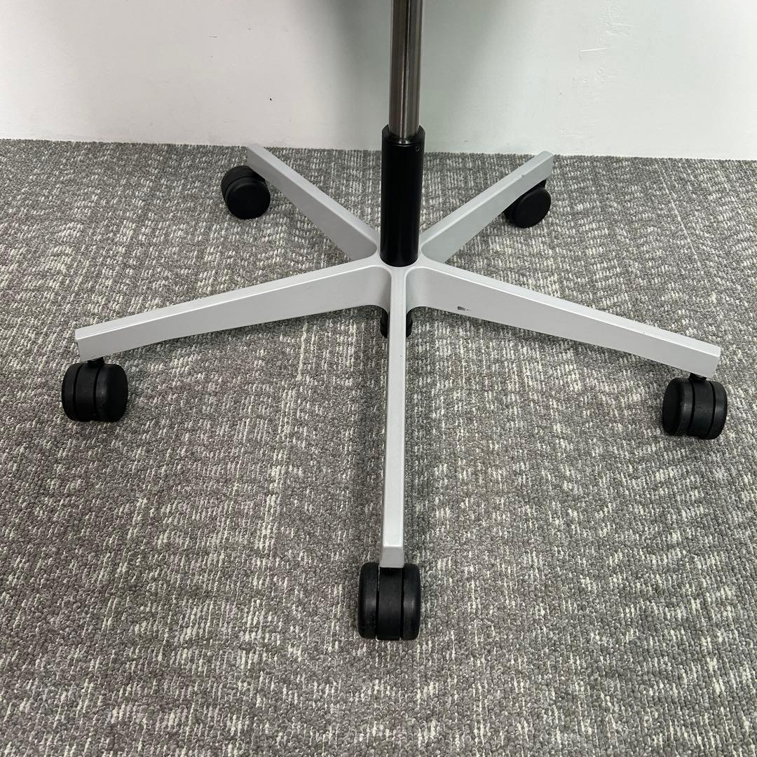 B 2016年　vitra　ヴィトラ　.04　オフィスチェア　アームレスト付き