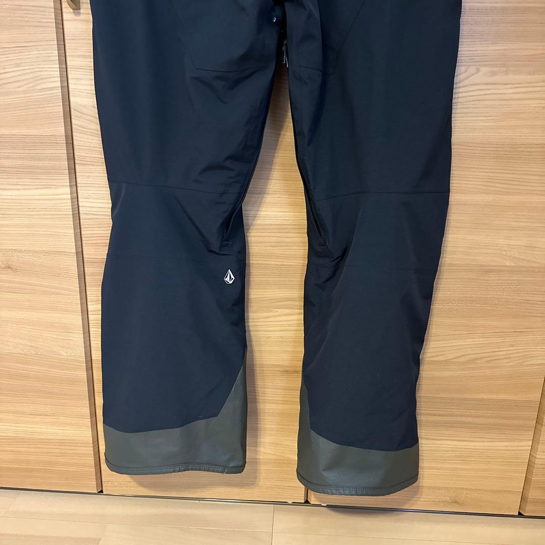 VOLCOM GORE-TEX ブラックスノーボードウェア