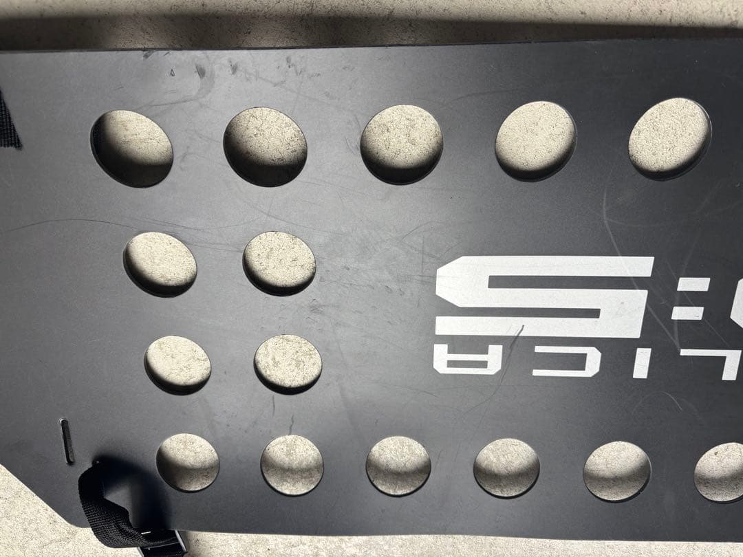 【デリカD:5】純正アクセサリー　カーゴフェンス