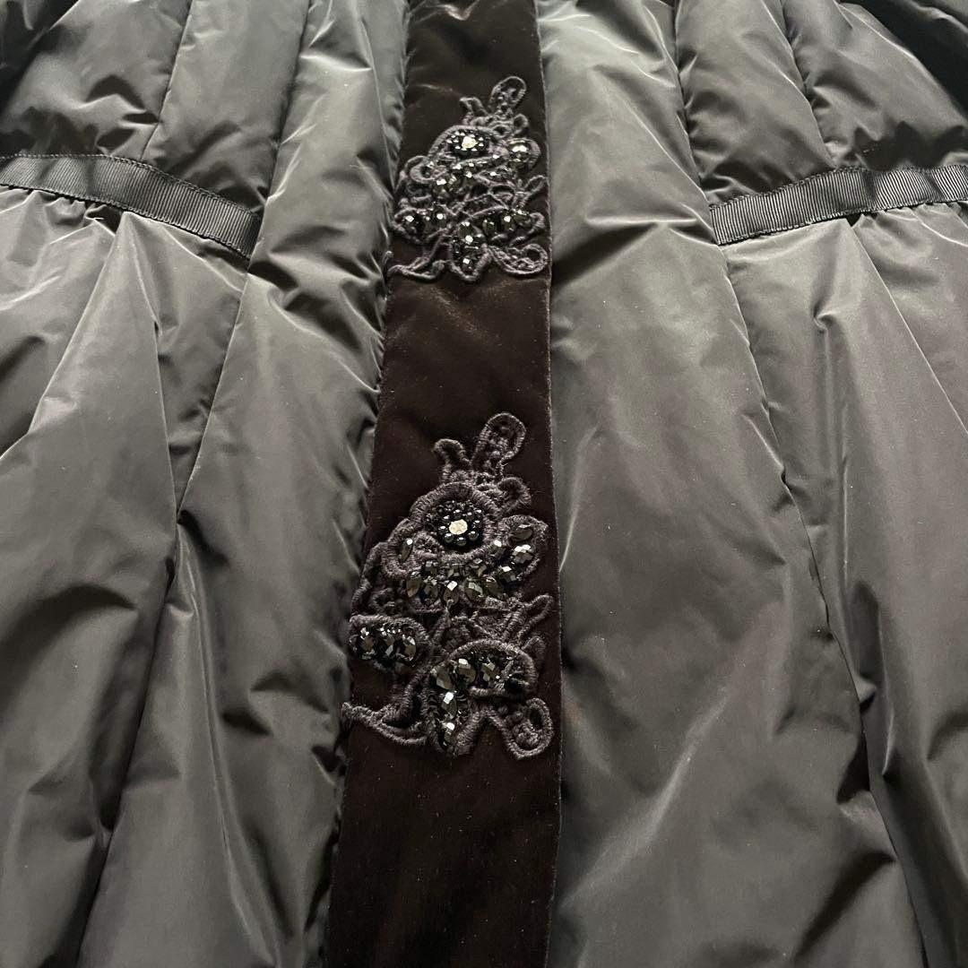 スーパービューティー　レース　フード付きビジューダウンコート　サイズ40