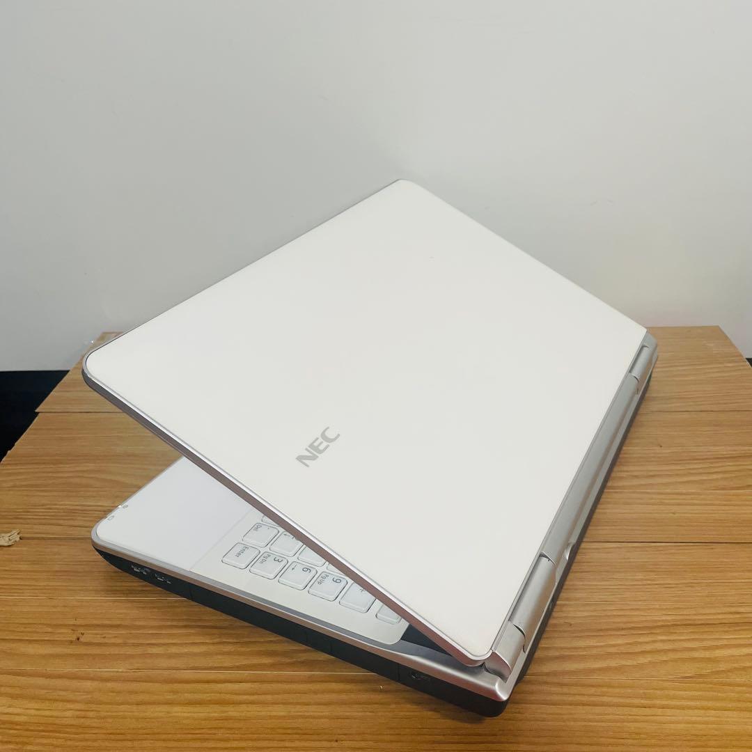 美麗ホワイトNEC i5ノートPC SSDwin11 オフィスブルーレイDVD