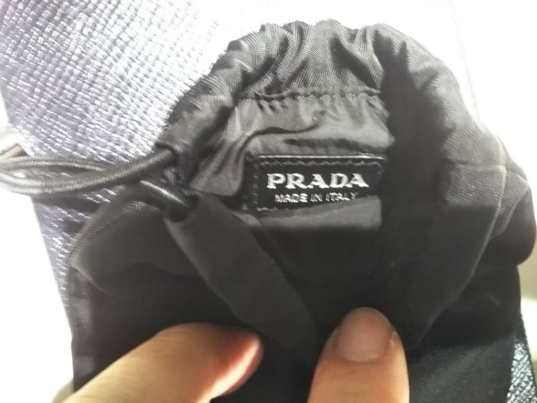 【期間限定】プラダ　スマートフォンケース