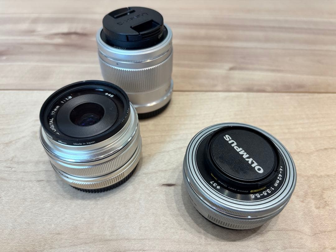 OLYMPUS PEN E-PL9 レンズ3本付き