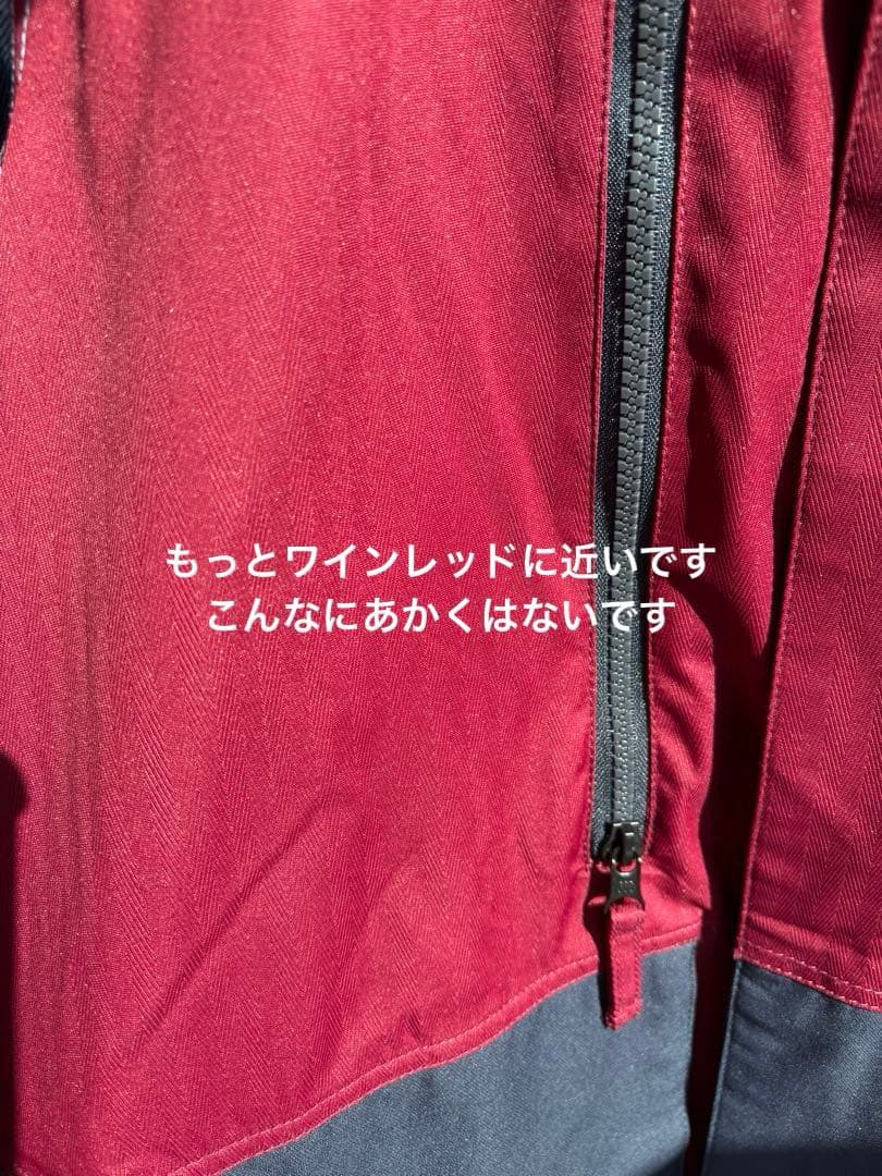 スノーボードウエア　686 シックスエイトシックス　着脱フリース付き　ジャンパー