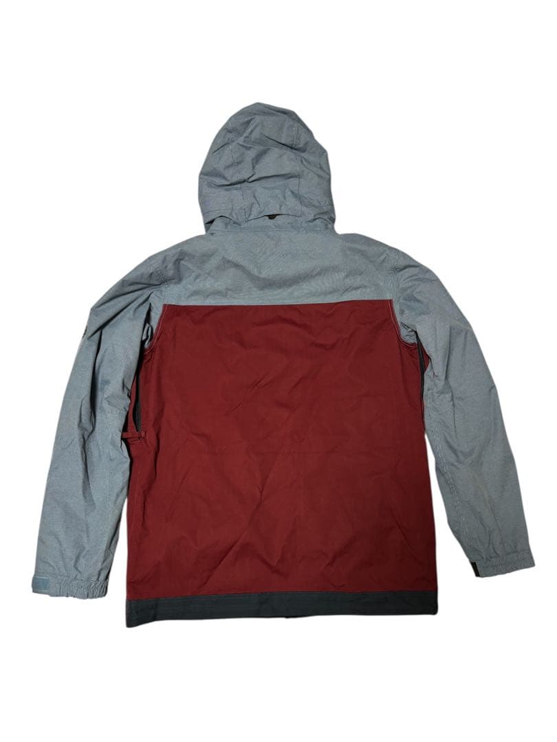 スノーボードウエア　686 シックスエイトシックス　着脱フリース付き　ジャンパー