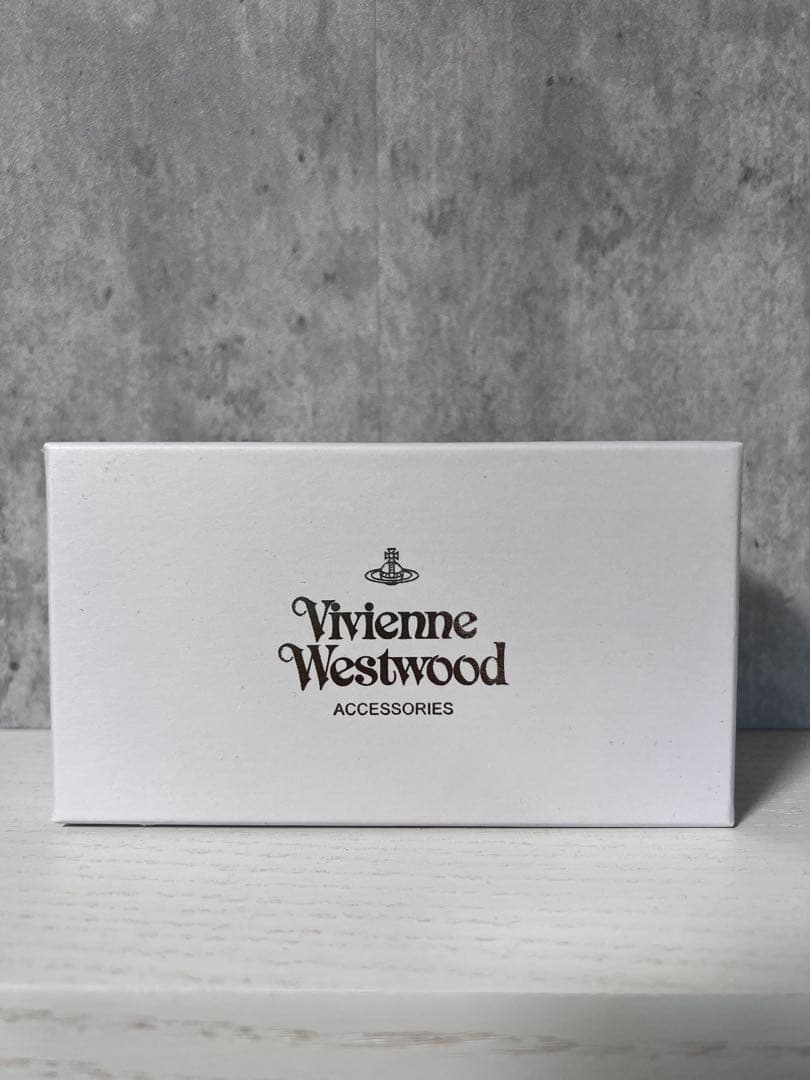 『めいくん』 Vivienne Westwood キーケース