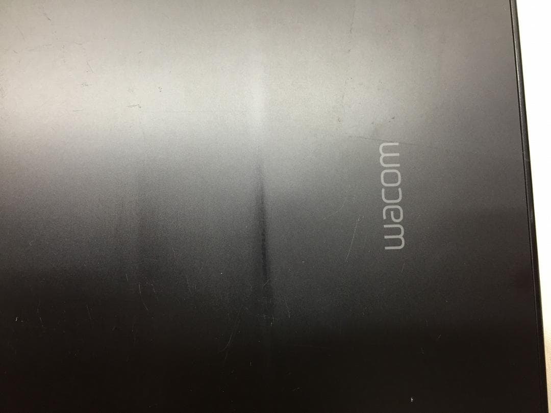 Wacom Intuos Pro PTH-660 ペンタブレット本体