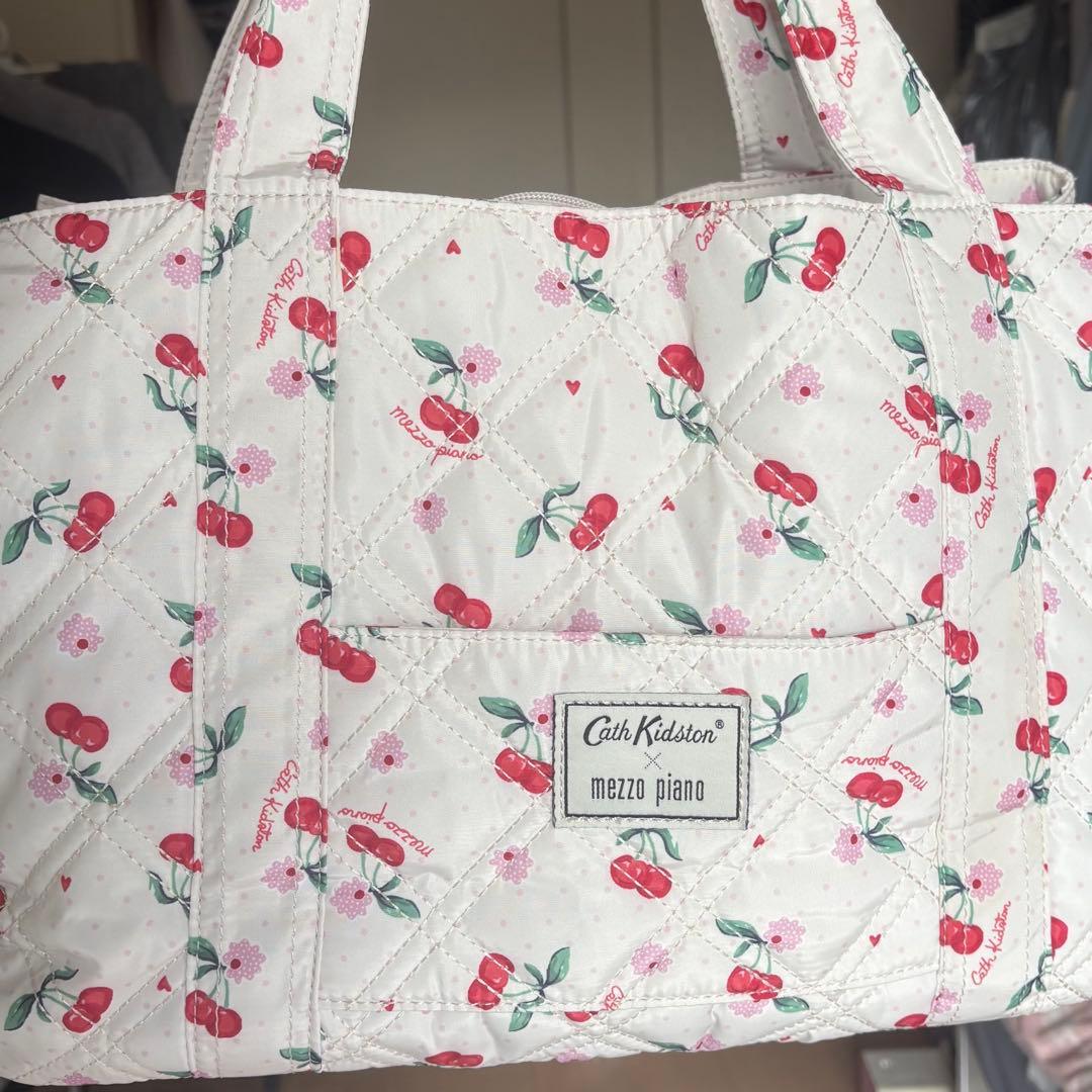 mezzo piano cath kidston マザーズバック　うさぎチャーム