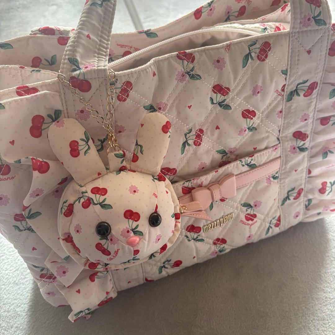 mezzo piano cath kidston マザーズバック　うさぎチャーム
