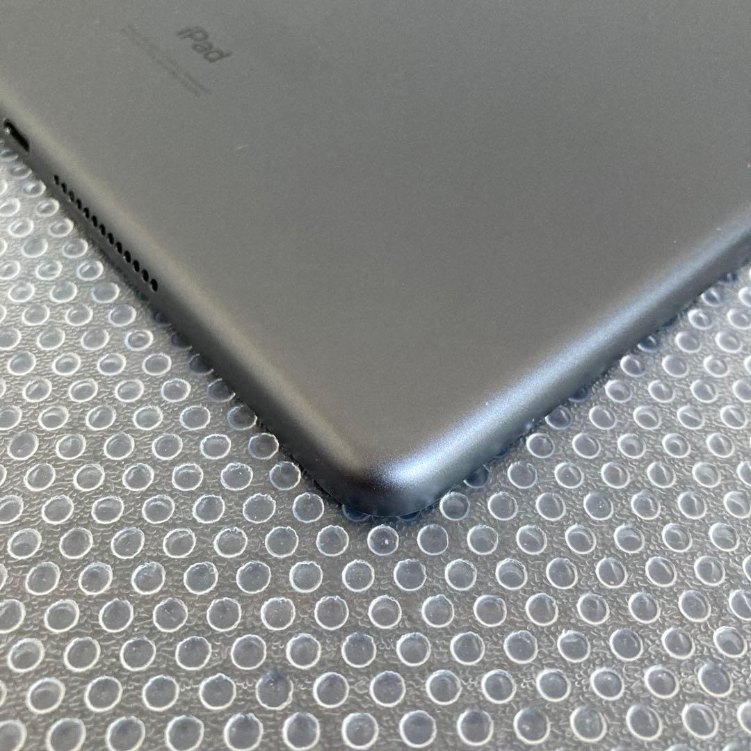 3635【早い者勝ち】iPad8 第8世代 32GB SIMフリー☆