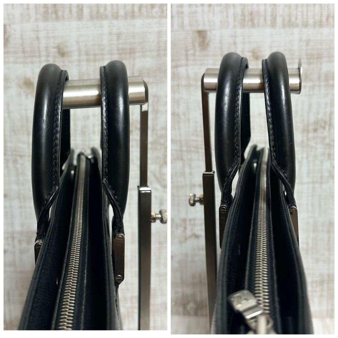 LOUIS VUITTON ルイヴィトン タイガ ポルトドキュマン ロザン