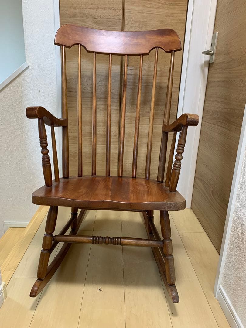 【引取り限定】キツツキマークの飛騨産業　ロッキングチェア