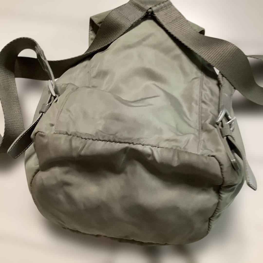 PRADA ナイロンリュック オリーブグリーン