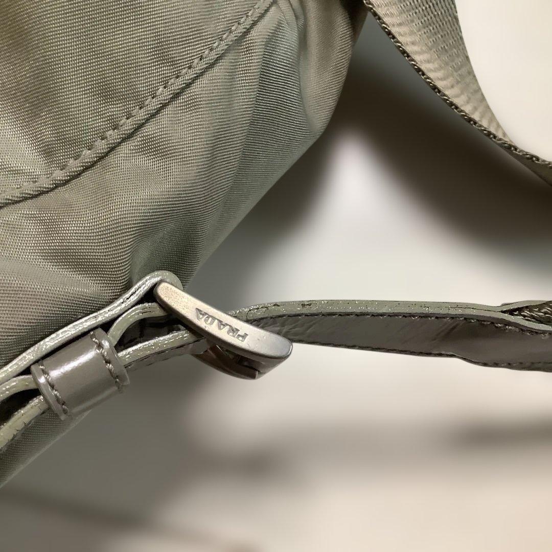 PRADA ナイロンリュック オリーブグリーン