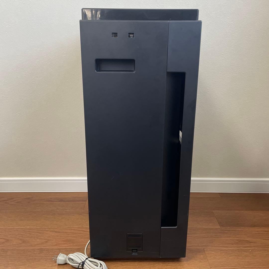 美品　パナソニック 加湿空気清浄機 ナノイーX搭載 ~31畳 F-VC70XT