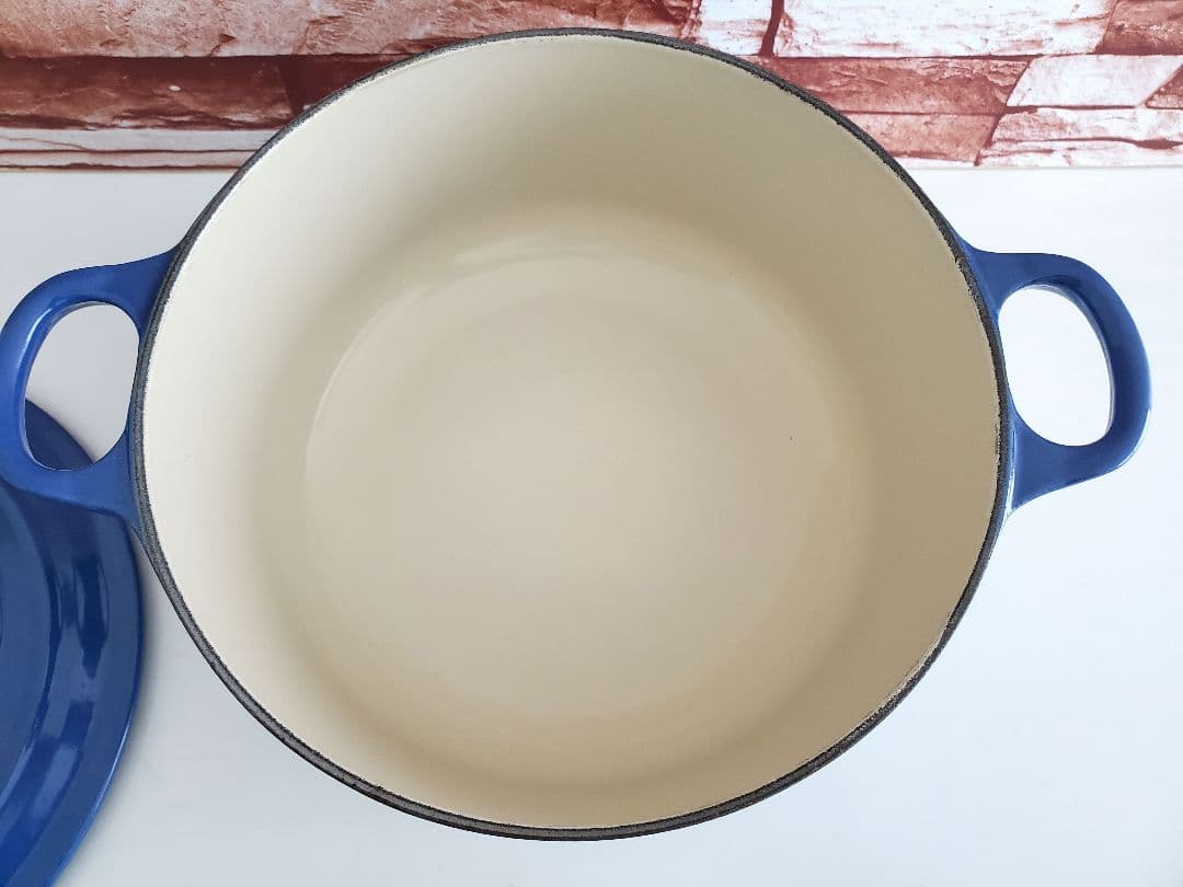 【美品】ル・クルーゼ　ココットロンド　20㎝　旧ブルー
