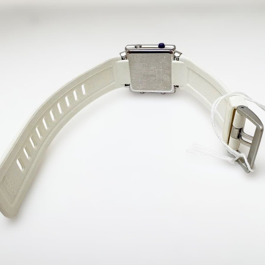 希少 CASIO FUTURIST アイボリー LA-2001 デジタル 腕時計