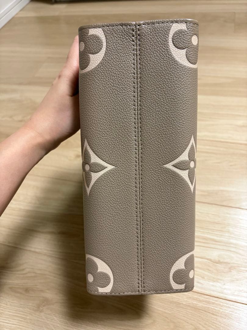 ルイ・ヴィトン オンザゴーPM バイカラー