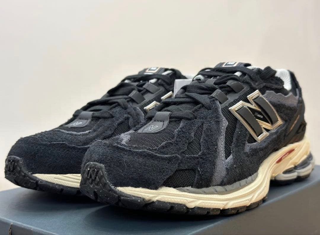 ニューバランス M1906DA 人気　美品