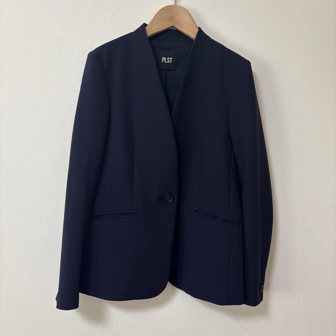プラステ　ウォームリザーブ　パンツスーツ　ネイビー　S