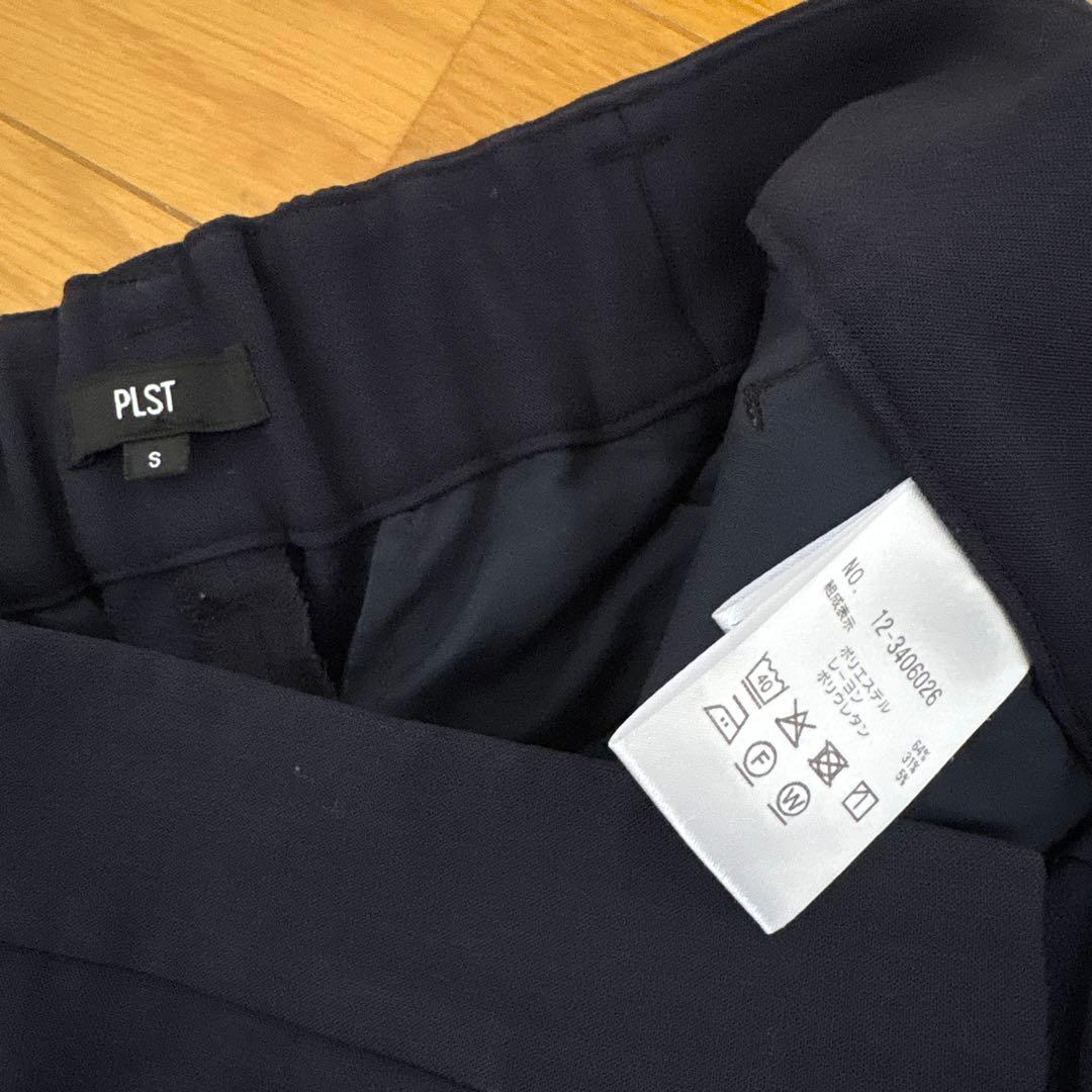 プラステ　ウォームリザーブ　パンツスーツ　ネイビー　S