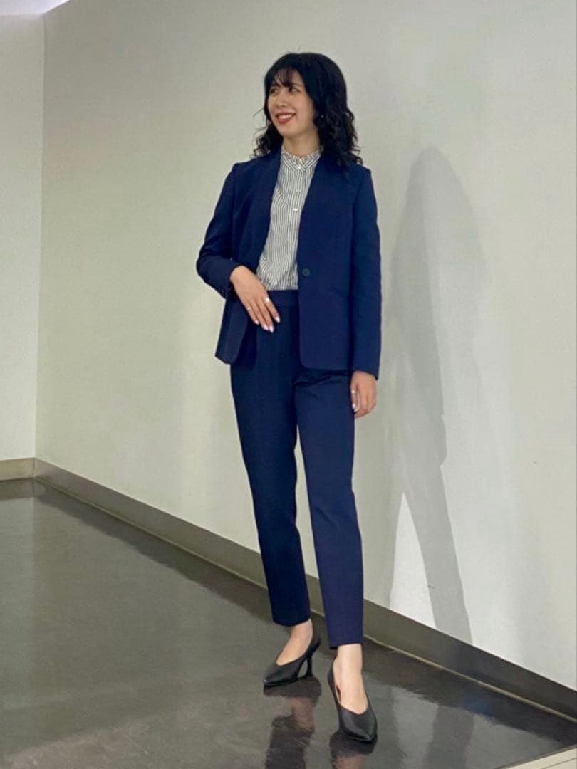 プラステ　ウォームリザーブ　パンツスーツ　ネイビー　S