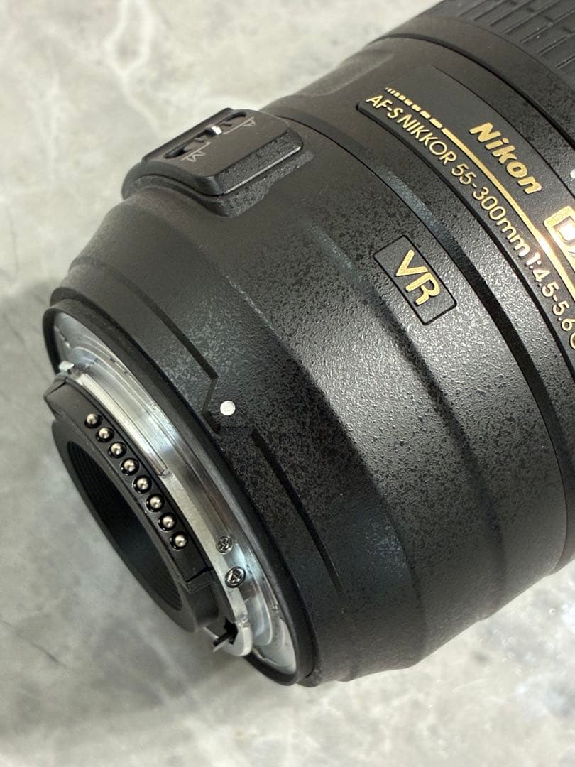 ⭐️美品⭐️ Nikon DX 55-300mm f/4.5-5.6G ED VR