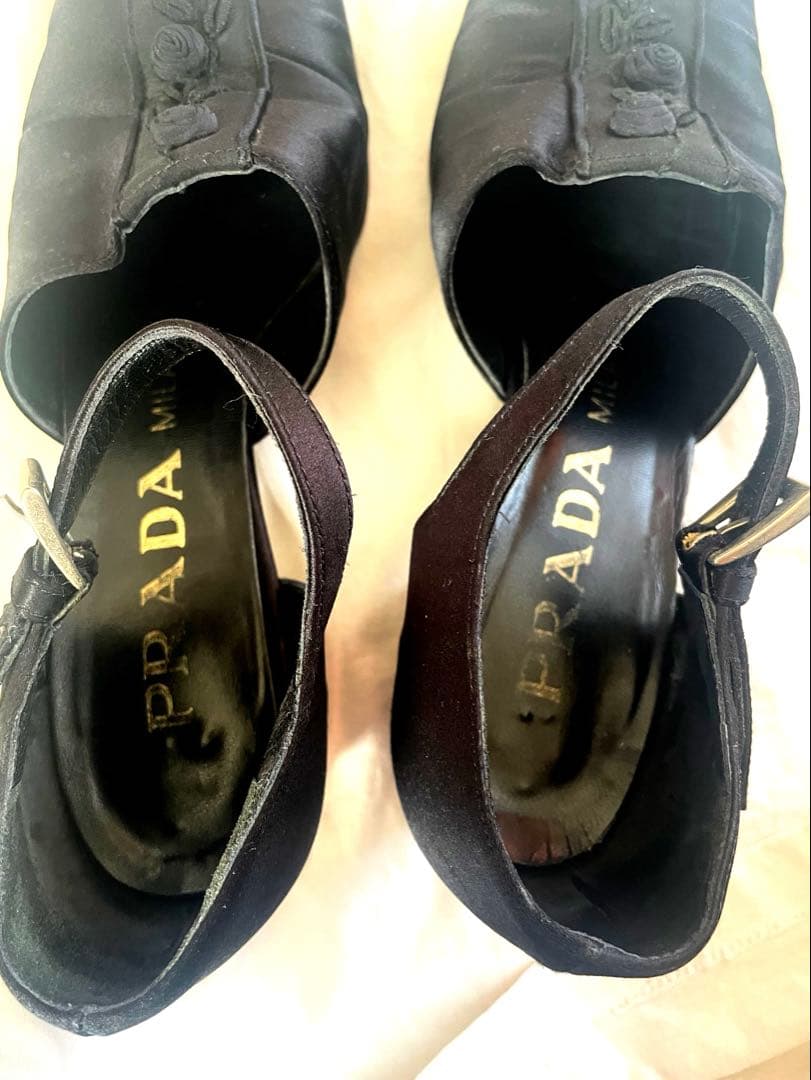 PRADA ブラック サテン ハイヒール　archive90s