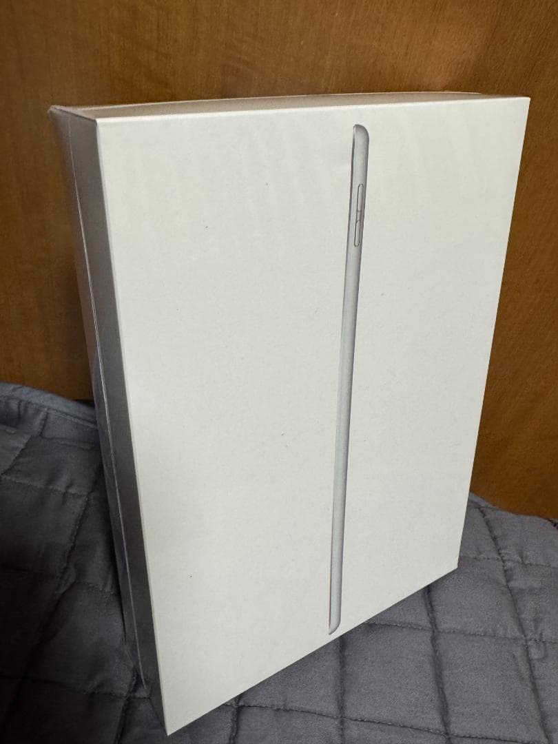 【完全新品未開封】iPad (第8世代) Wi-Fi 128GB シルバー