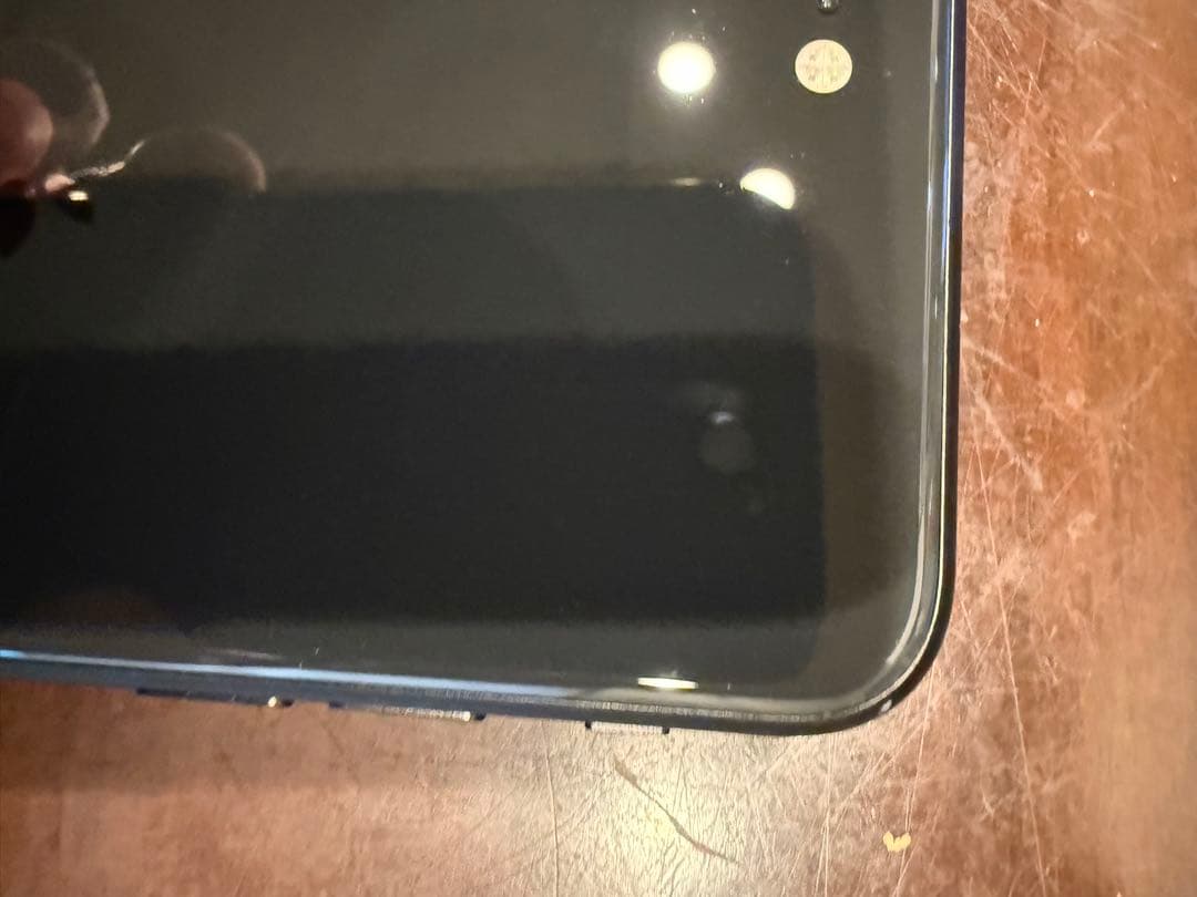 Apple iPhone SE (第2世代) 本体