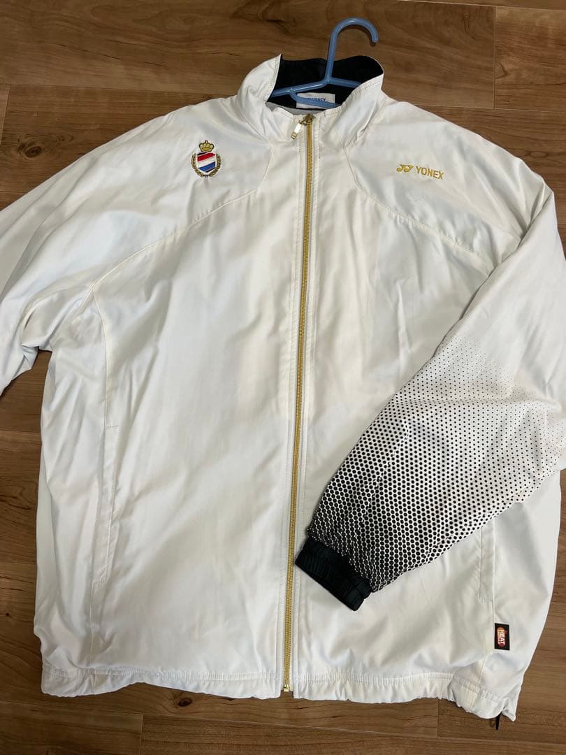ヨネックス　ウインドブレーカーセット