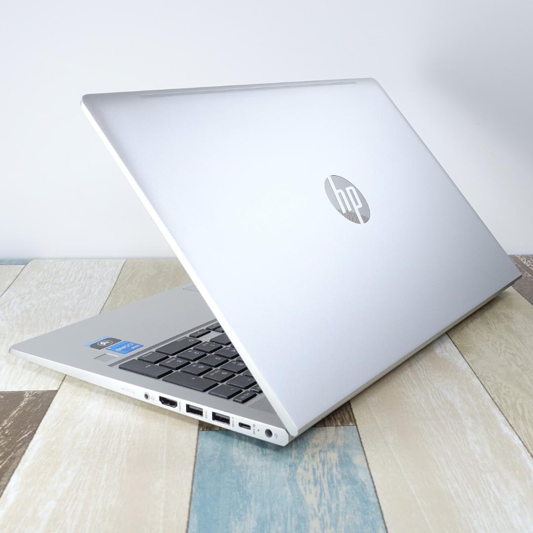 超高速ＳＳＤ２５６ＧＢ搭載✨極美品の東京生産✨１０コア１２スレの１２世代コアｉ５